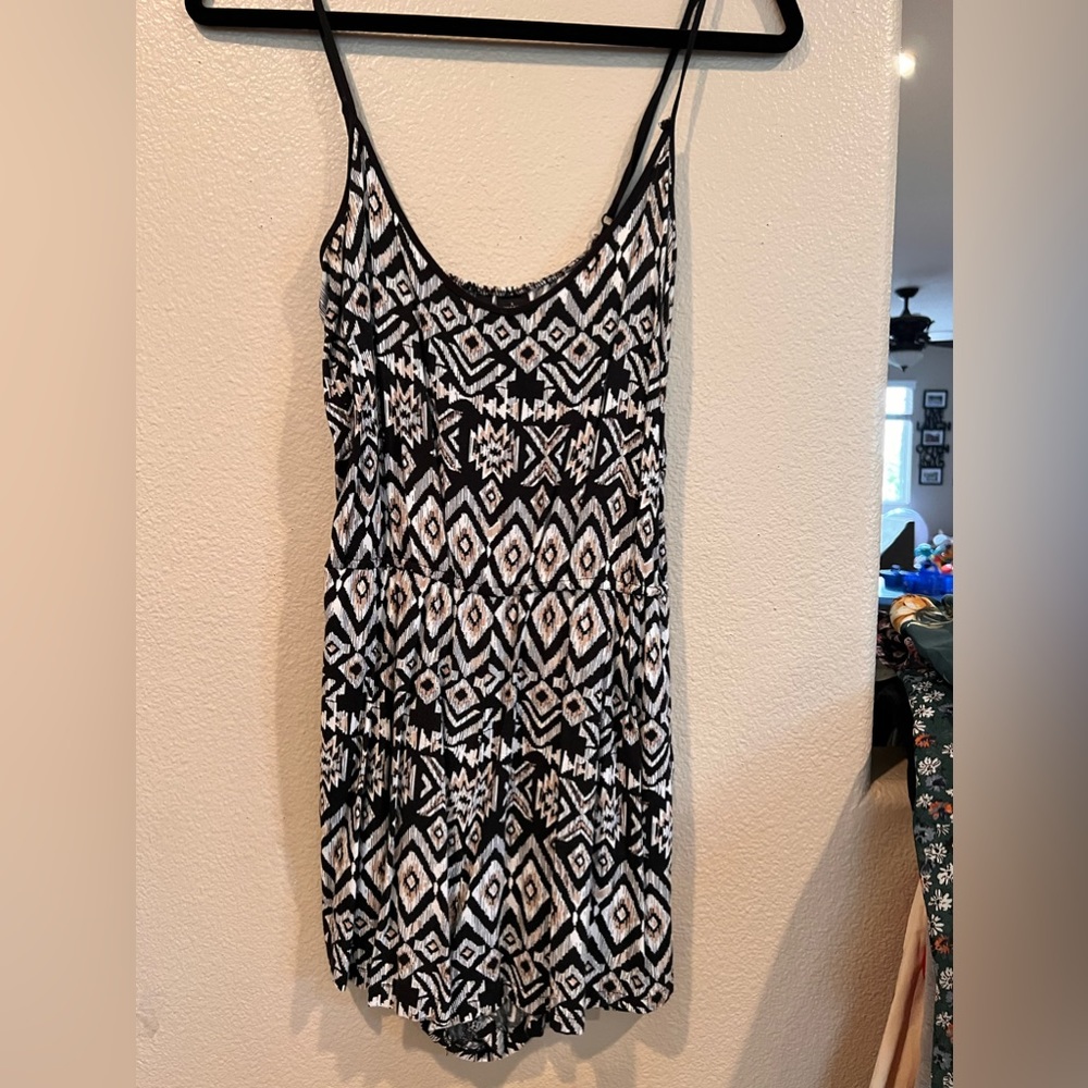 Sleeveless Romper w/ pockets